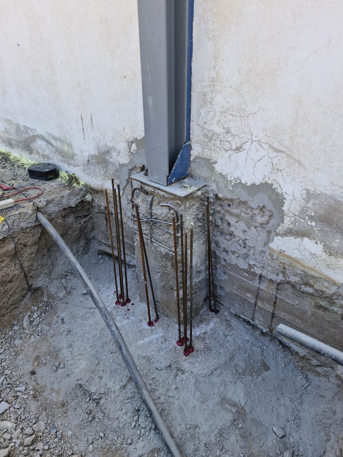 Çelik Kolon Temel Bağlantısı